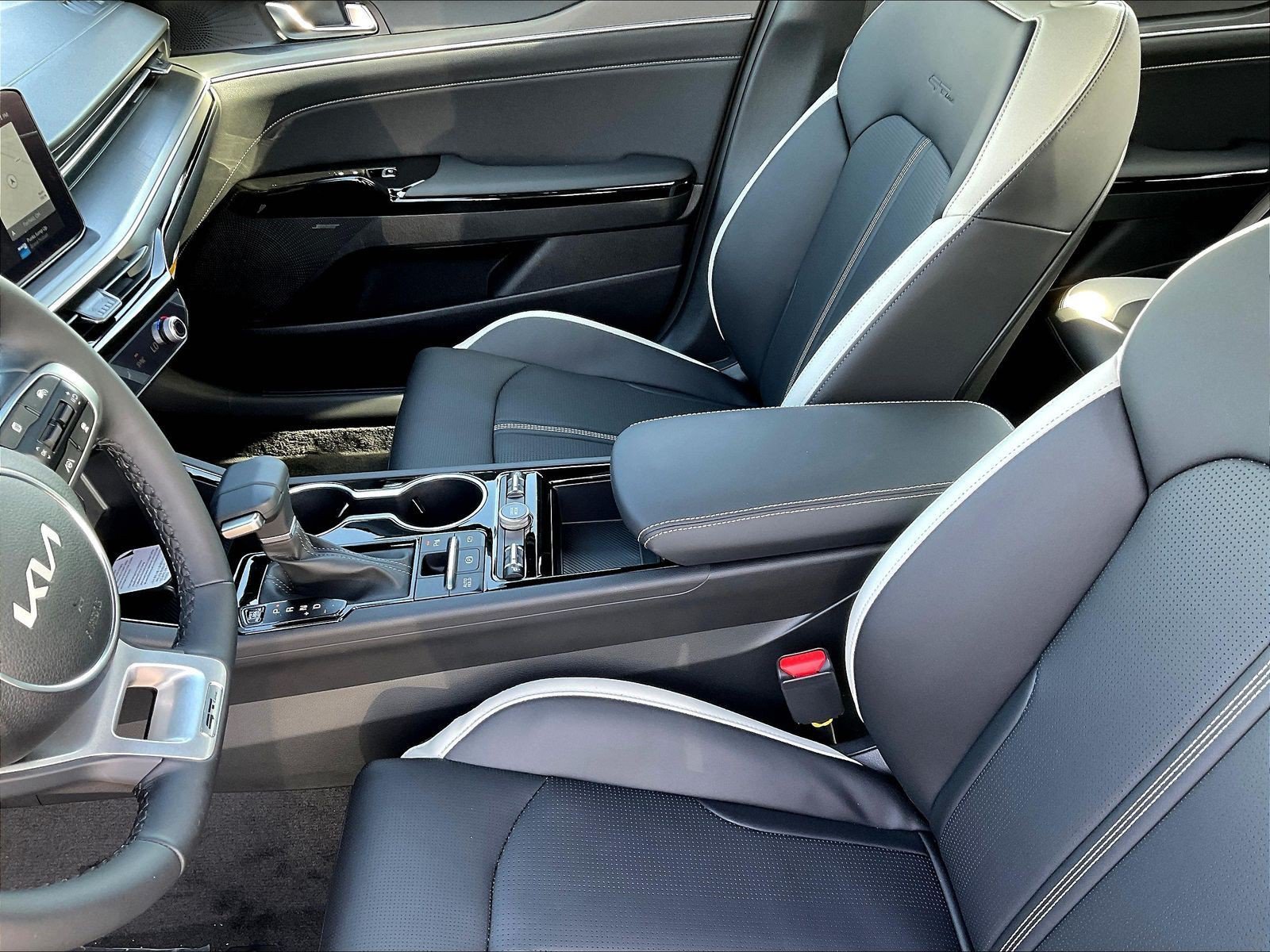 New 2027 Kia K5 GT-Line image 16