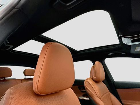 Certified 2026 Mercedes-Benz GLC 300 4MATIC image 17