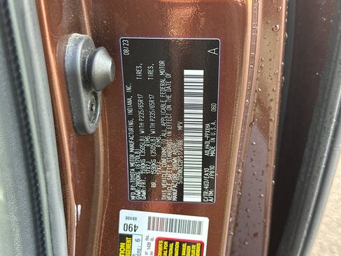 Used 2023 Toyota Sienna XLE image 26