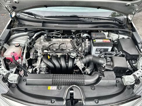 Used 2022 Toyota Corolla LE image 33