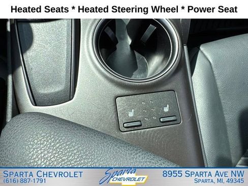 Used 2024 Toyota Camry SE FWD image 23