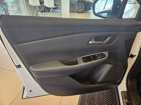 New 2026 Nissan Leaf SV+ w/ Illuminated Package image 13