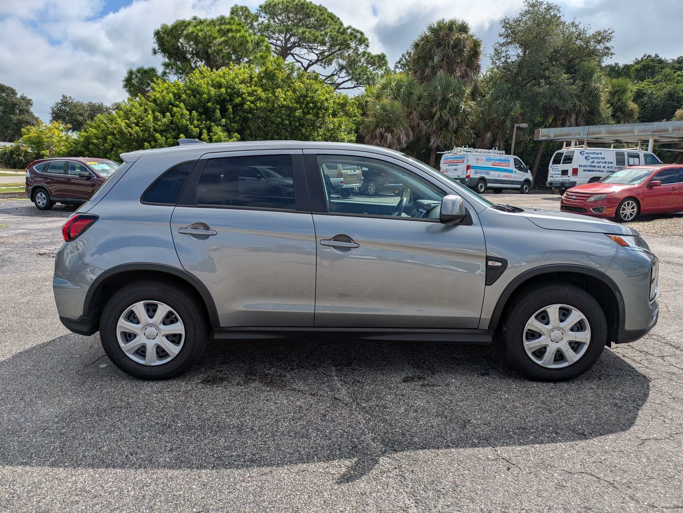 Used 2026 Mitsubishi Outlander Sport AWD image 3