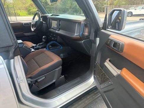Used 2023 Ford Bronco Outer Banks AWD/4WD image 14