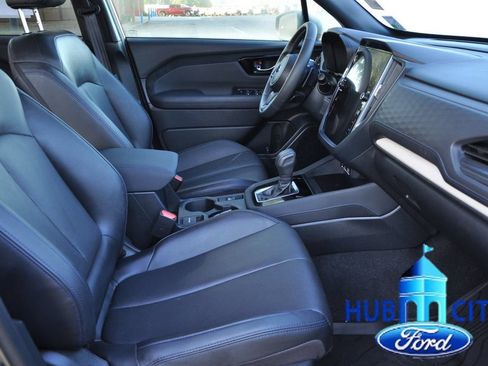 Used 2025 Subaru Forester Limited AWD/4WD image 15