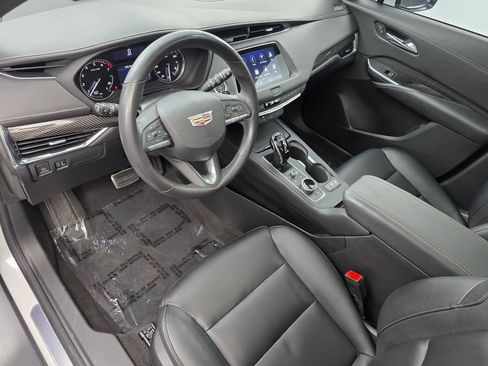 Used 2023 Cadillac XT4 Sport FWD image 10