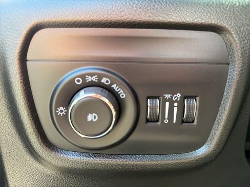 Used 2024 Jeep Grand Cherokee L Limited w/ Luxury Tech Group II AWD/4WD image 55
