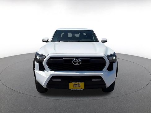 Used 2025 Toyota Tacoma TRD Off-Road AWD/4WD image 4