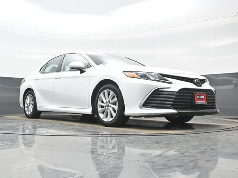 Used 2024 Toyota Camry LE image 24