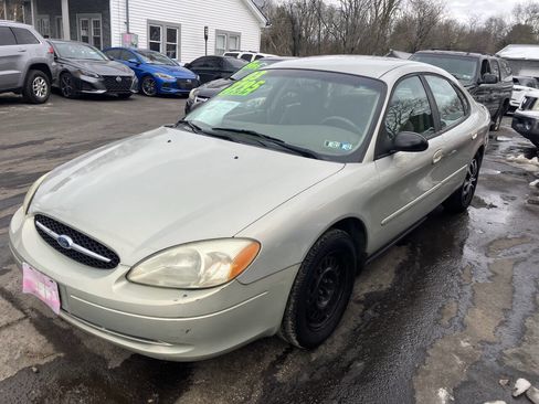 Used 2003 Ford Taurus LX image 3