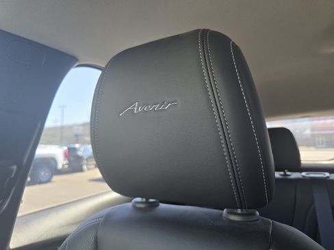 Used 2024 Buick Encore GX Avenir w/ Avenir Convenience Package AWD/4WD image 30