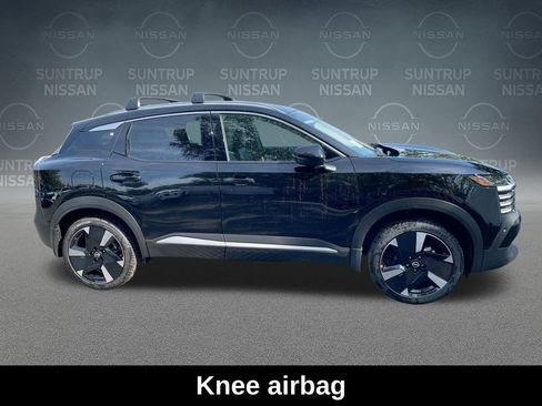 Used 2026 Nissan Kicks SR w/ Cold Weather Package AWD/4WD image 18