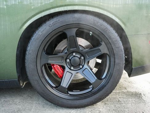 Used 2022 Dodge Challenger R/T Scat Pack w/ Shaker Package image 12