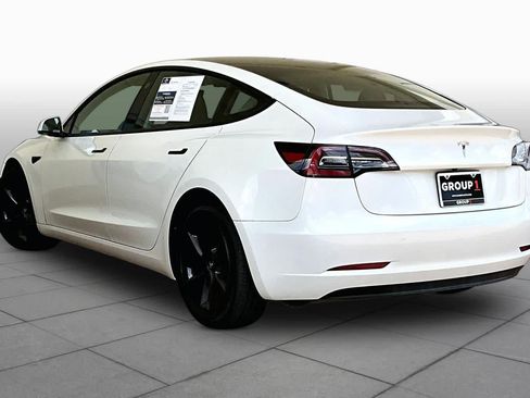 Used 2023 Tesla Model 3 Standard Range RWD image 9