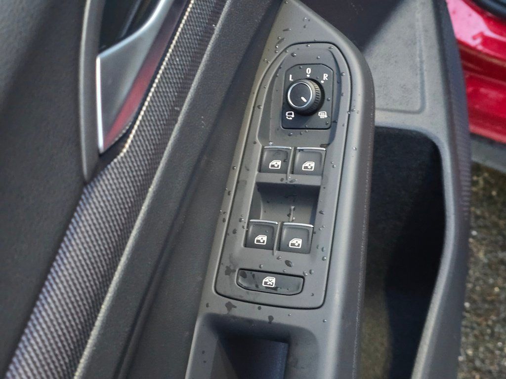 New 2026 Volkswagen GTI SE FWD image 20