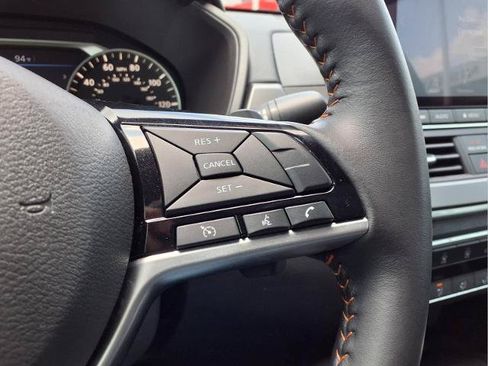 Certified 2023 Nissan Altima 2.5 SR FWD image 22