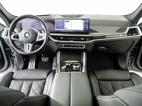 Used 2026 BMW X6 M60i AWD/4WD image 18