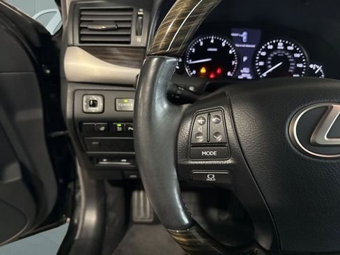 Used 2017 Lexus LS 460 image 25