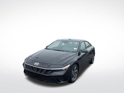 Used 2025 Hyundai Elantra Limited FWD image 1