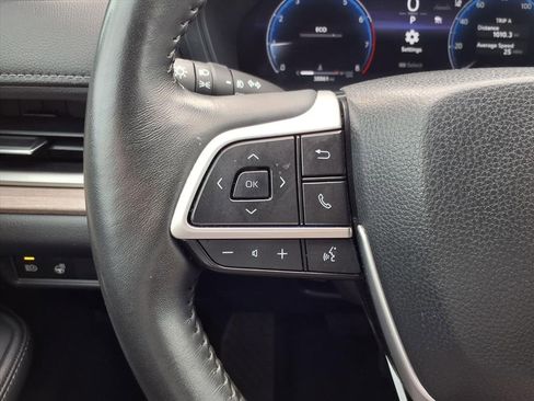 Used 2024 Toyota Grand Highlander Limited image 17