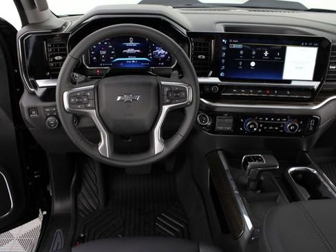 New 2026 Chevrolet Silverado 1500 LT Trail Boss w/ LT Trail Boss Premium Package AWD/4WD image 12