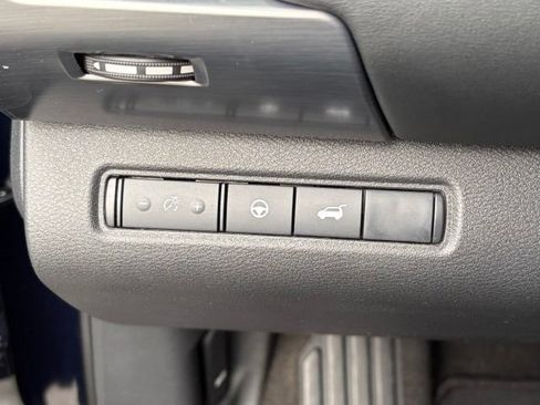 Certified 2025 Nissan Pathfinder SL AWD/4WD image 27
