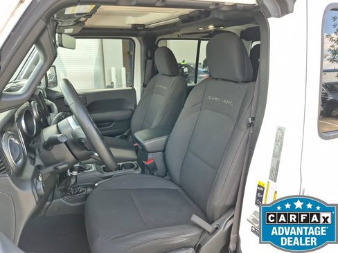 Used 2023 Jeep Gladiator Overland AWD/4WD image 13