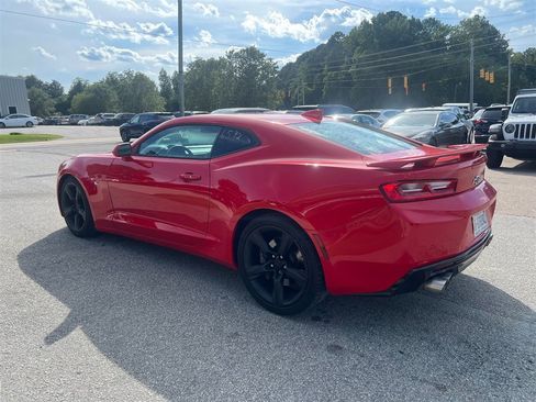 Used 2017 Chevrolet Camaro SS RWD image 4