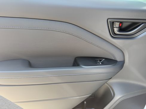 New 2026 Subaru Forester Premium AWD/4WD image 11