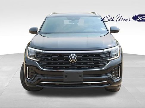 Used 2024 Volkswagen Atlas Cross Sport SEL Premium R-Line AWD/4WD image 2