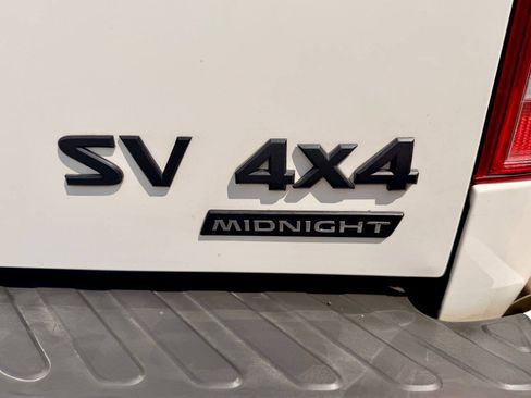 Used 2018 Nissan Frontier SV w/ Value Truck Package AWD/4WD image 6
