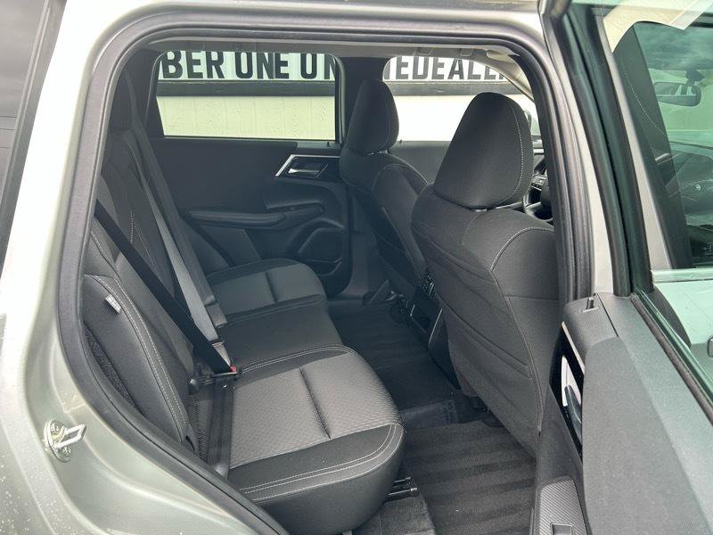 Used 2023 Mitsubishi Outlander ES FWD image 24