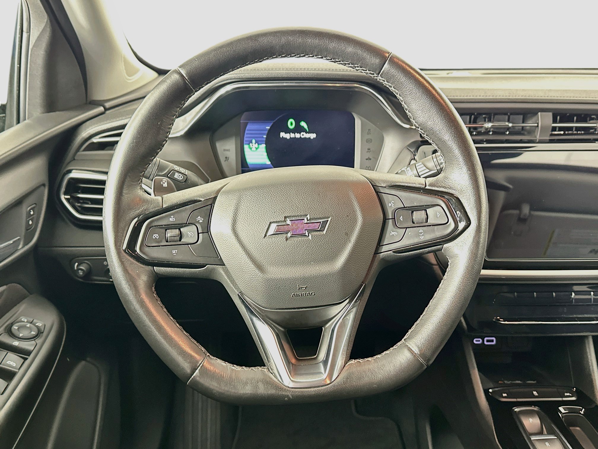 Used 2023 Chevrolet Bolt EUV LT w/ Comfort Package FWD image 18