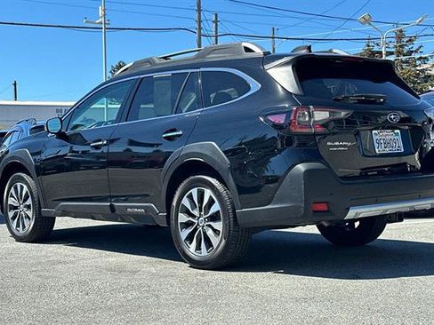Used 2023 Subaru Outback Touring XT AWD/4WD image 5