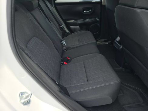 Certified 2025 Honda HR-V LX image 19