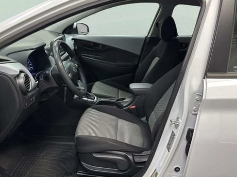 Used 2021 Hyundai Kona SE FWD image 10