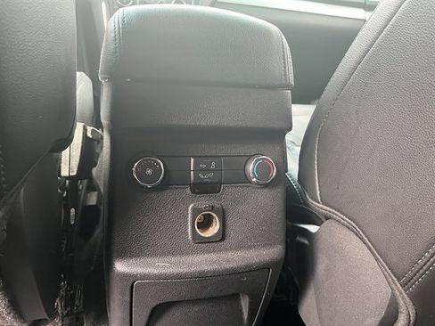 Used 2016 Ford Explorer XLT w/ Equipment Group 202A image 29