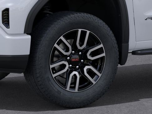 New 2026 GMC Sierra 1500 AT4 w/ AT4 Premium Package AWD/4WD image 38