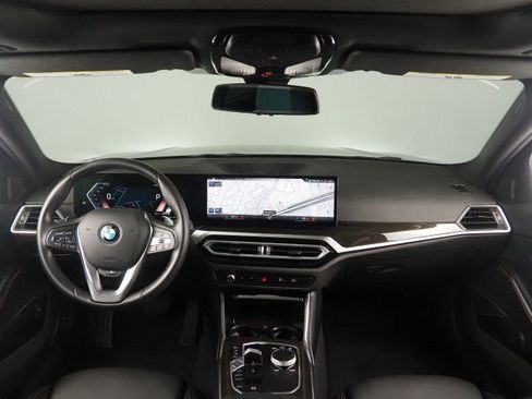 Used 2023 BMW 330i Sedan w/ Parking Assistance Package RWD image 3