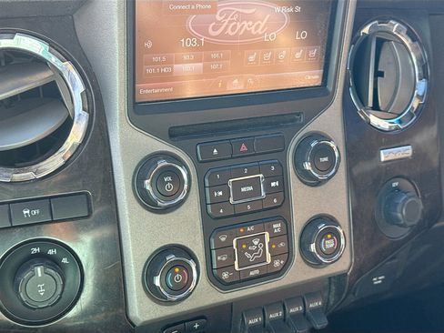 Used 2015 Ford F350 Platinum image 15