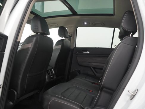 Used 2022 Volkswagen Atlas SEL R-Line AWD/4WD image 18