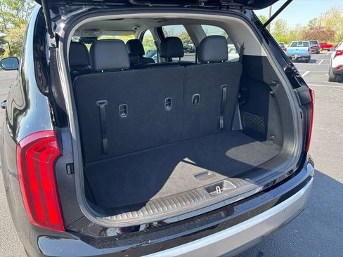 Used 2023 Kia Telluride LX FWD image 20