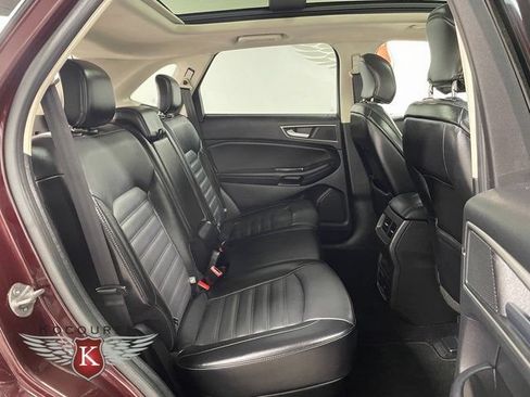 Used 2017 Ford Edge SEL w/ Equipment Group 201A AWD/4WD image 23
