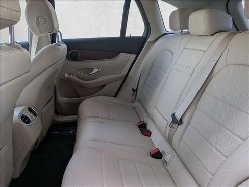 Certified 2022 Mercedes-Benz GLC 300 image 19