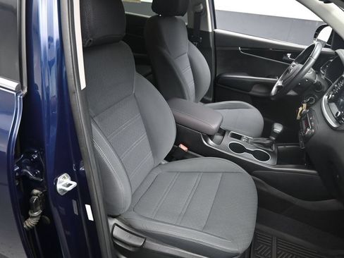 Used 2019 Kia Sorento FWD w/ LX Convenience Package image 28