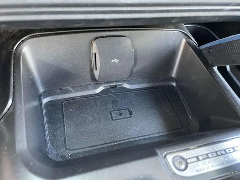 Used 2023 Ford Bronco Wildtrak image 23