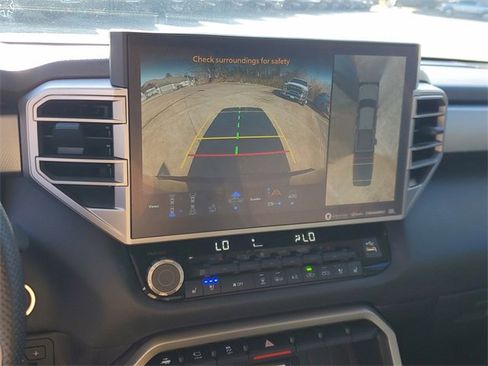 Used 2024 Toyota Tundra Limited image 25