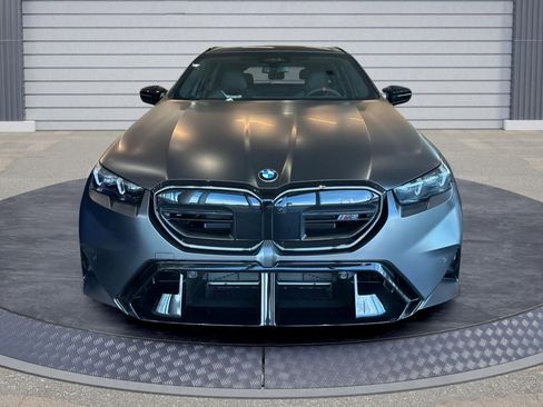 New 2026 BMW M5 Touring image 2