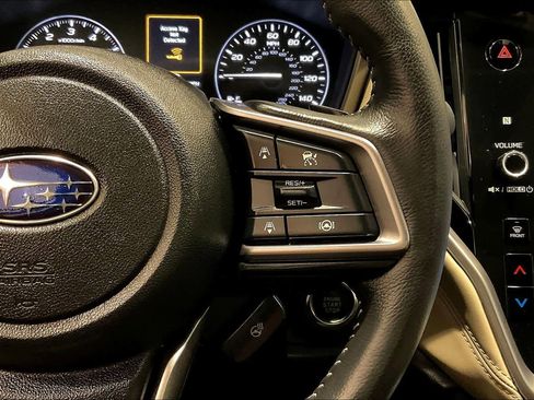 Used 2025 Subaru Outback Limited image 23