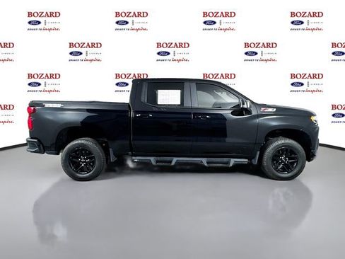 Used 2021 Chevrolet Silverado 1500 LT Trail Boss w/ Convenience Package II image 9
